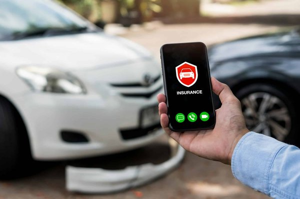 Souscrire une assurance auto en ligne : démarches et avantages